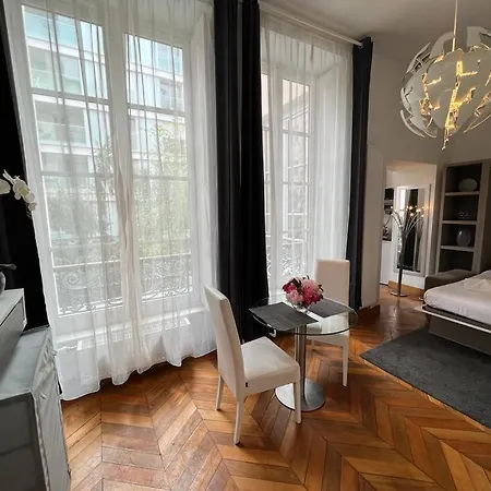 Appartement Le Lumineux - Le Chic En Hypercentre - Bellecour à Lyon Extérieur photo